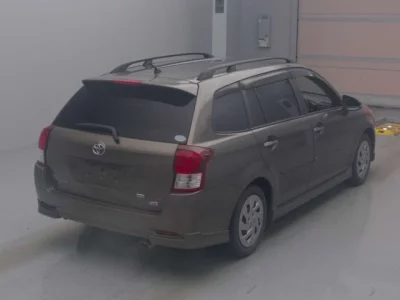 Toyota COROLLA FIELDER  с аукциона в Японии