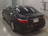 Lexus LS лот № 10069 оценка 4  с аукциона в Японии 5