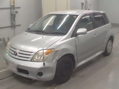 Toyota IST  с аукциона в Японии