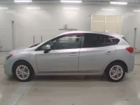 Subaru IMPREZA лот № 33057 оценка 4  с аукциона в Японии 3