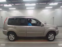 Nissan X-TRAIL лот № 10112 оценка 3  с аукциона в Японии 2