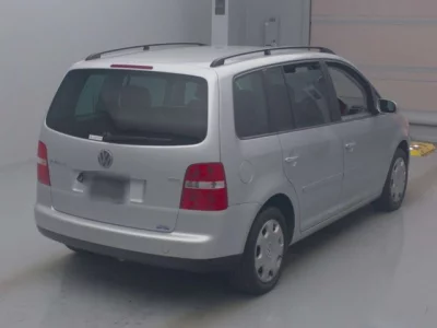 Volkswagen GOLF TOURAN