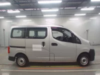 Nissan NV200 лот № 10120 оценка 3  с аукциона в Японии 2