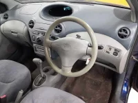 Toyota VITZ лот № 10121 оценка 2  с аукциона в Японии 6