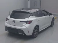 Toyota COROLLA SPORT лот № 100 оценка R  с аукциона в Японии 1