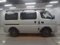 Nissan CARAVAN VAN лот № 10132 оценка RA  с аукциона в Японии 2