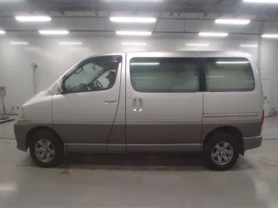 Toyota HIACE  с аукциона в Японии