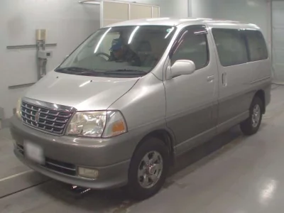 Toyota HIACE  с аукциона в Японии