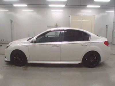 Subaru LEGACY B4