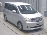 Toyota NOAH лот № 30002 оценка RA  с аукциона в Японии 4