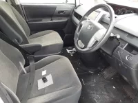 Toyota NOAH лот № 30002 оценка RA  с аукциона в Японии 7