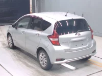 Nissan NOTE лот № 30001 оценка 3  с аукциона в Японии 5