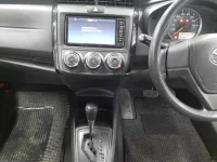 Toyota COROLLA AXIO лот № 36095 оценка 3.5  с аукциона в Японии 8