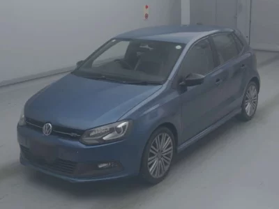 Volkswagen POLO  с аукциона в Японии