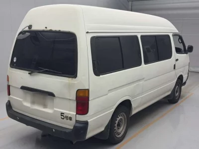 Toyota HIACE  с аукциона в Японии