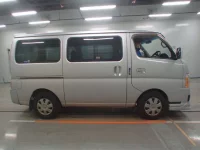 Nissan CARAVAN VAN лот № 10183 оценка R  с аукциона в Японии 2