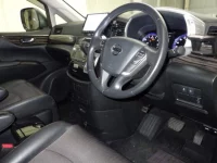 Nissan ELGRAND лот № 1096 оценка 3.5  с аукциона в Японии 2