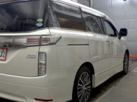 Nissan ELGRAND лот № 1096 оценка 3.5  с аукциона в Японии 4