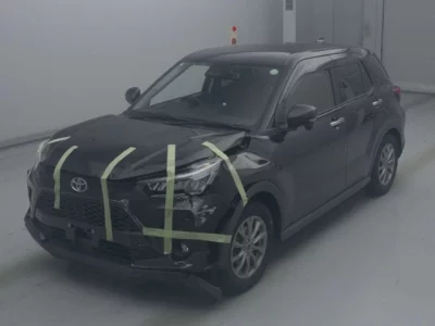 Toyota RAIZE  с аукциона в Японии