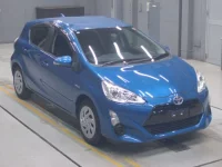 Toyota AQUA лот № 30018 оценка 3.5  с аукциона в Японии 4