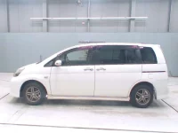 Toyota ISIS лот № 30017 оценка 3.5  с аукциона в Японии 3