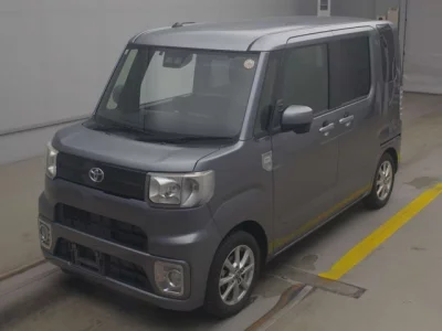Toyota PIXIS MEGA