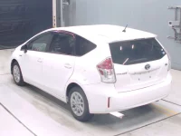 Toyota PRIUS ALPHA лот № 30019 оценка 3.5  с аукциона в Японии 5