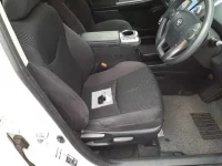 Toyota PRIUS ALPHA лот № 30019 оценка 3.5  с аукциона в Японии 7