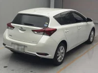 Toyota AURIS лот № 2120 оценка 4.5  с аукциона в Японии 1