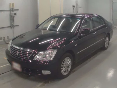 Toyota CROWN  с аукциона в Японии