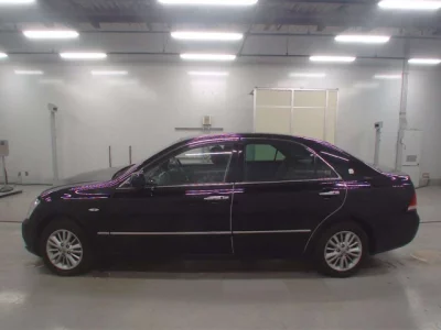 Toyota CROWN  с аукциона в Японии