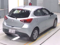 Mazda DEMIO лот № 30021 оценка 4  с аукциона в Японии 1