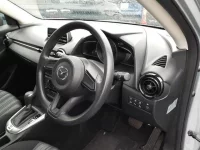 Mazda DEMIO лот № 30021 оценка 4  с аукциона в Японии 6