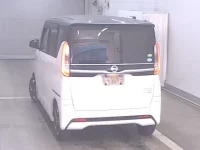 Nissan ROOX лот № 3001 оценка 3.5  с аукциона в Японии 1