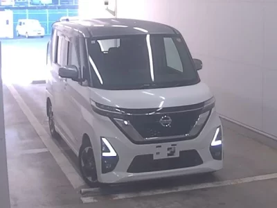 Nissan ROOX  с аукциона в Японии