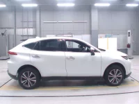 Toyota HARRIER лот № 30029 оценка 4.5  с аукциона в Японии 2