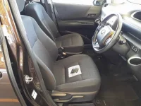 Toyota SIENTA лот № 30030 оценка 4  с аукциона в Японии 7