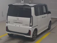 Honda N BOX лот № 3064 оценка 4.5  с аукциона в Японии 1