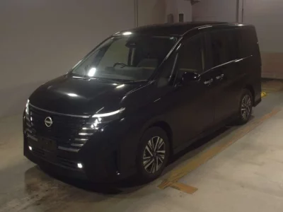 Nissan SERENA  с аукциона в Японии