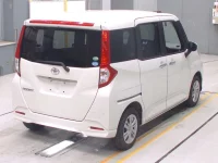 Toyota ROOMY лот № 30039 оценка 4  с аукциона в Японии 1