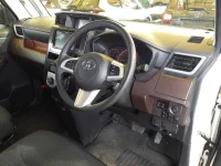Toyota ROOMY лот № 30039 оценка 4  с аукциона в Японии 6