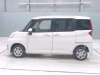 Toyota ROOMY лот № 30039 оценка 4  с аукциона в Японии 3