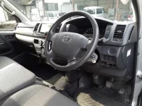 Toyota REGIUS ACE VAN лот № 30040 оценка 3.5  с аукциона в Японии 6