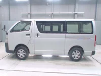 Toyota REGIUS ACE VAN лот № 30040 оценка 3.5  с аукциона в Японии 3