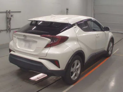Toyota C-HR  с аукциона в Японии