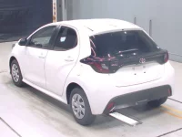 Toyota YARIS лот № 30046 оценка 4.5  с аукциона в Японии 5