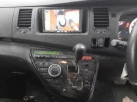 Toyota ISIS лот № 10243 оценка 3.5  с аукциона в Японии 8