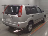 Nissan X-TRAIL лот № 10245 оценка RA  с аукциона в Японии 1