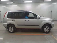 Nissan X-TRAIL лот № 10245 оценка RA  с аукциона в Японии 2