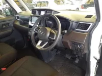 Toyota ROOMY лот № 30048 оценка 4  с аукциона в Японии 6
